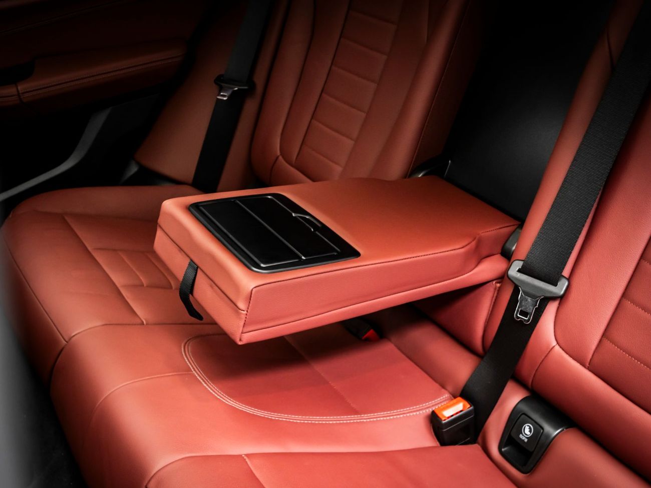 بي أم دبليو X4 xDrive 30i M Sport 2.0L