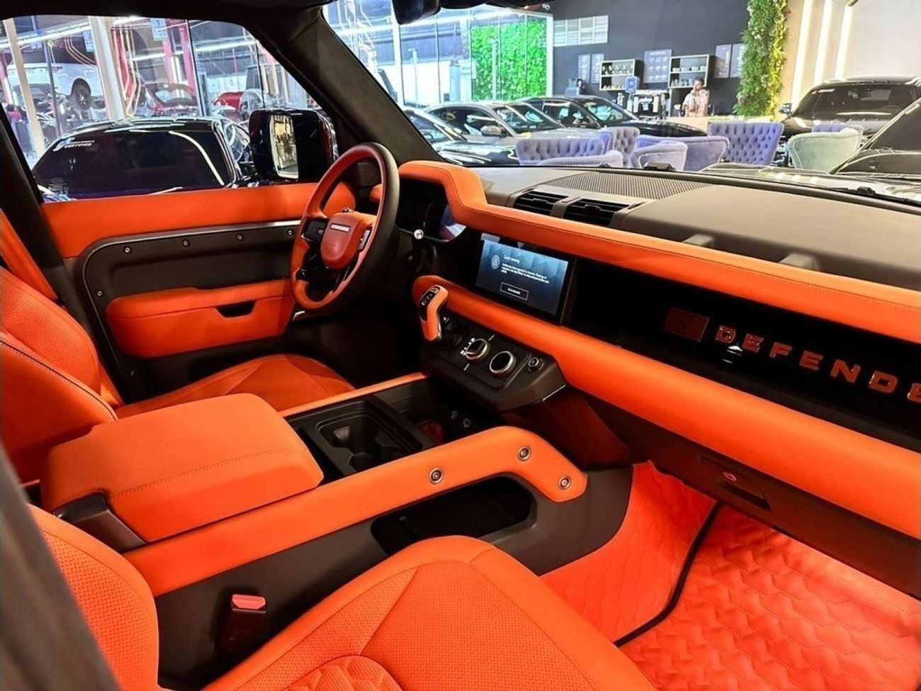 Land Rover Defender VENUUM 2023 DEFENDER 1/99 LIMITED EDITION