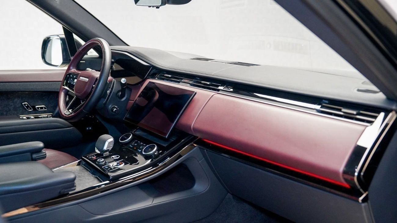لاند روفر رينج روفر سبورت Special Offer | AED 6,195 PM | Warranty 2028, Carbon Interior | Sport P400 HSE Dynamic