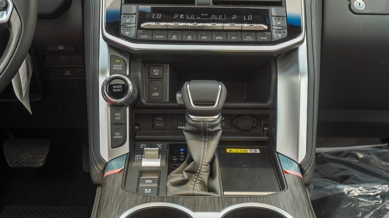 Toyota Land Cruiser VXR TWIN TURBO 3.5L HYBRID