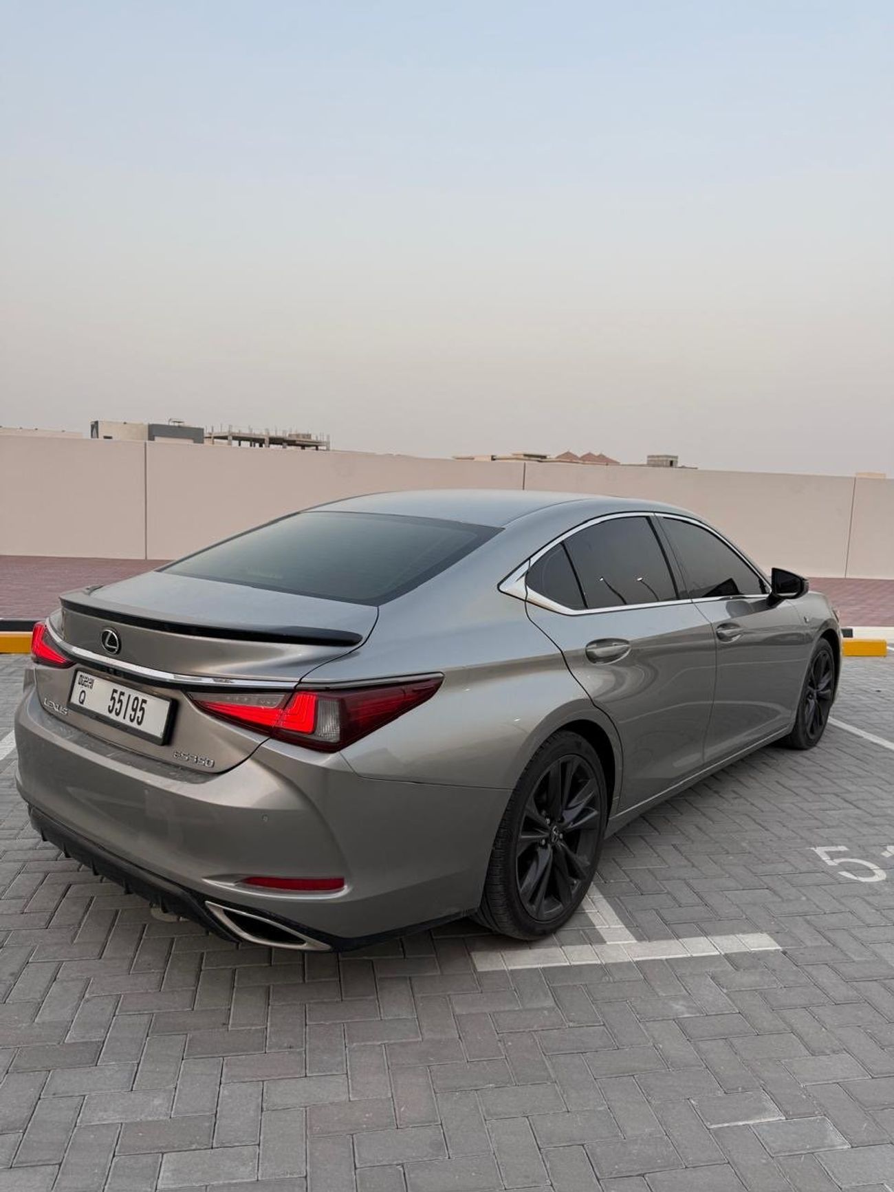 لكزس ES 350 F-Sport 3.5L