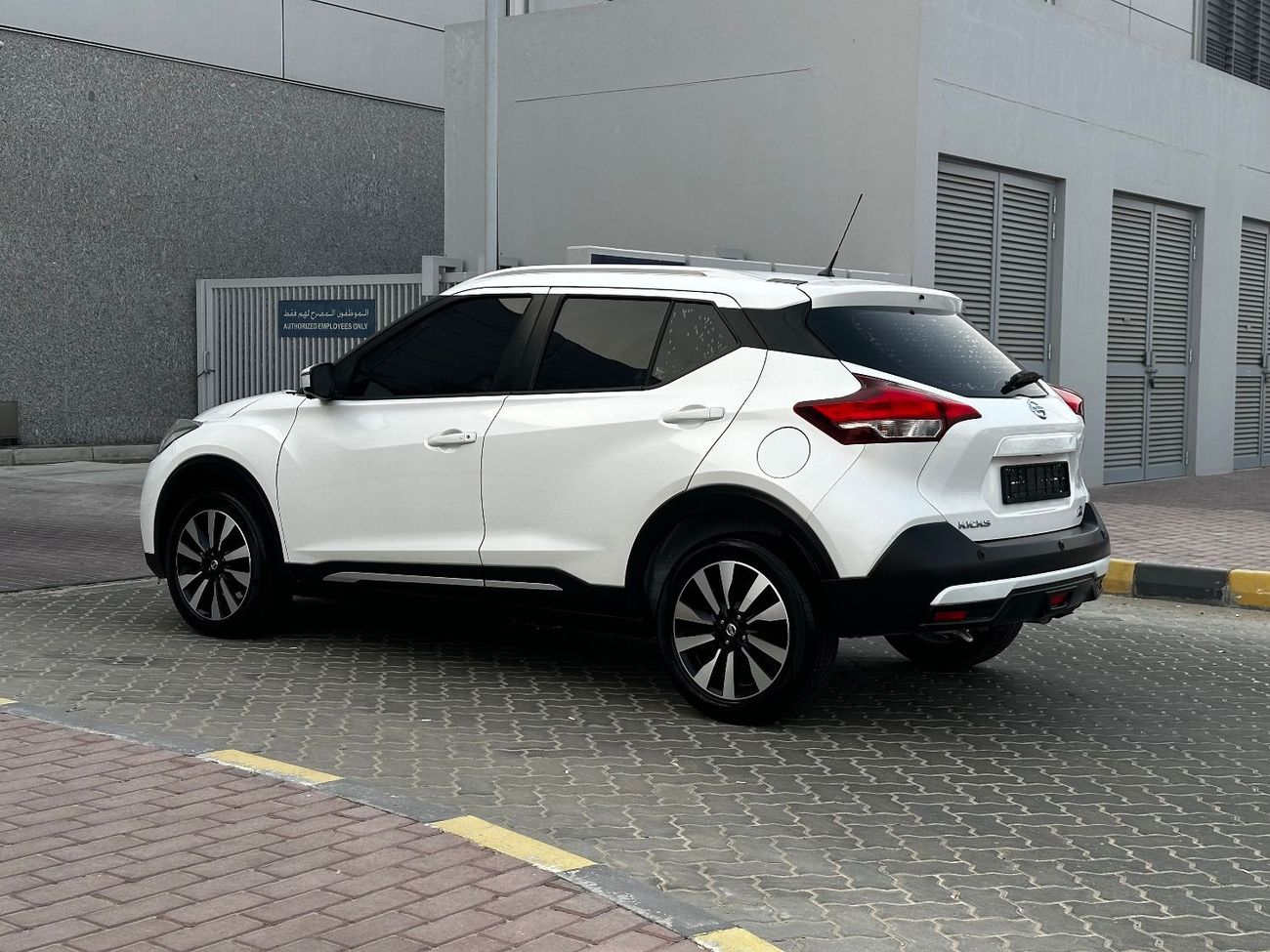 Nissan Kicks SV GCC