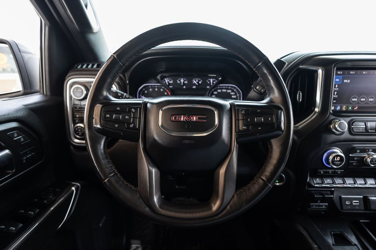 GMC Sierra 5.3L V8 AT4 Crew Cab (AWD)