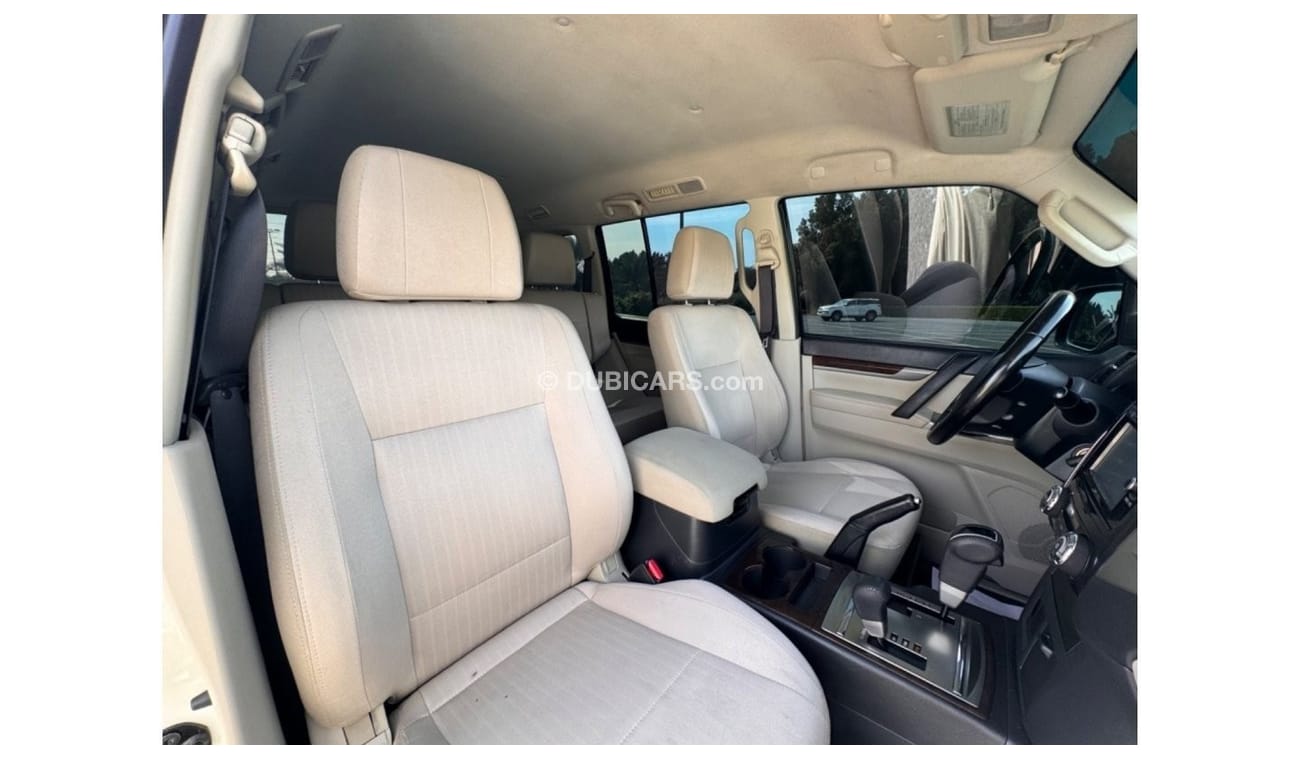 Mitsubishi Pajero GLS 2017