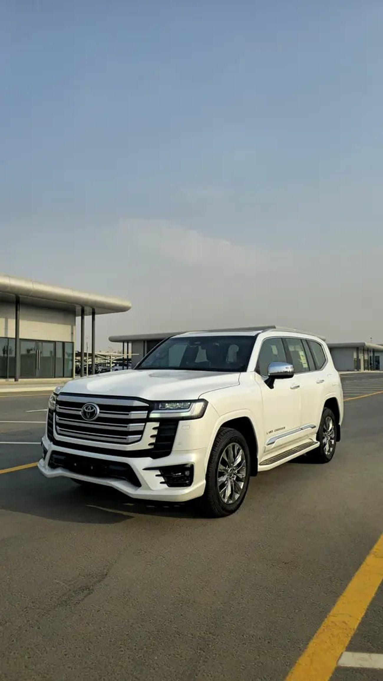 Toyota Land Cruiser VXR | GCC Specs | Brand
