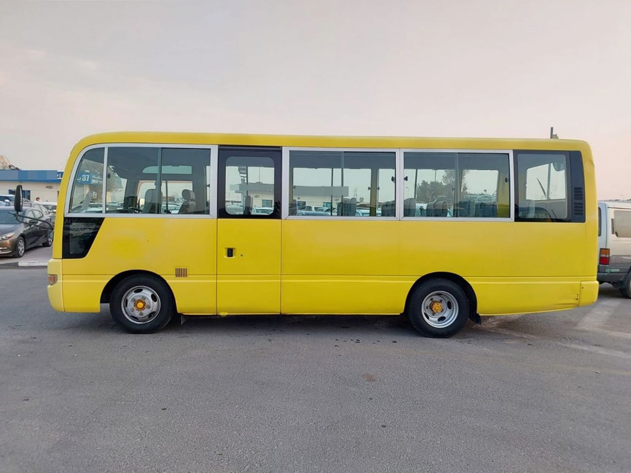 Nissan Civilian NISSAN CIVILIAN BUS RHD 2002 MODEL 4.2 L DIESEL AUTOMATIC(PM10521)