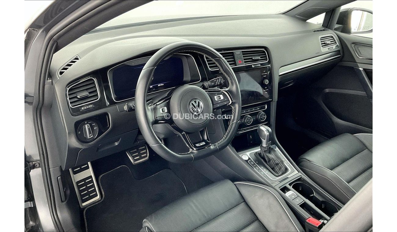 Volkswagen Golf R - Leather w/sunroof