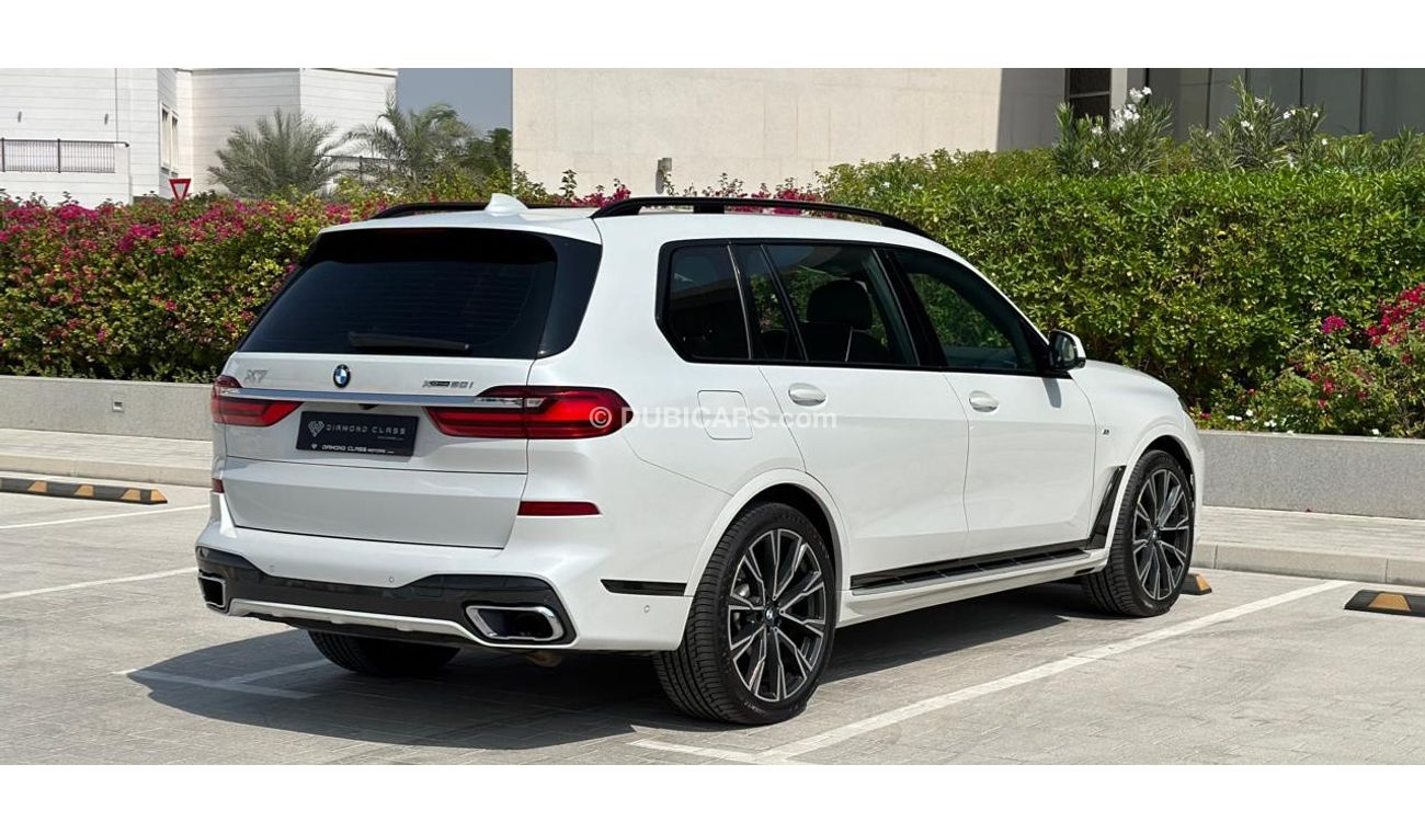 BMW X7 Bmw X7 XDrive 40i M kit Head-Up Display  Full Option Panoramic  GCC Service contract  Under warranty