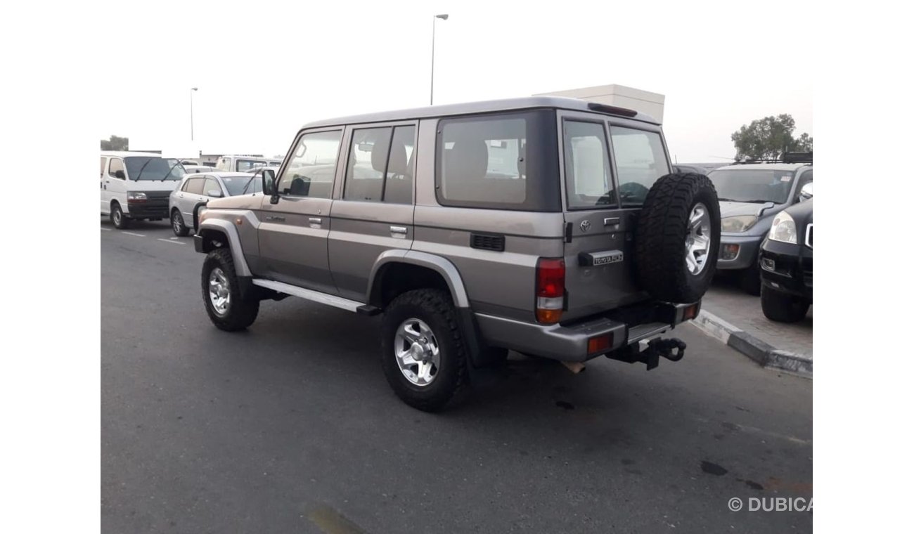 Toyota Land Cruiser (Stock no PM32)