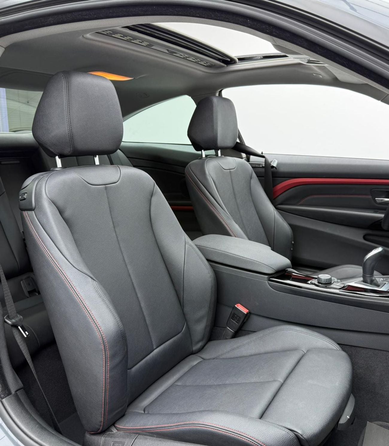 BMW 420i M Sport 2.0L 2016 BMW 420i Coupe, Service History, Fully Loaded, Excellent Condition, GCC