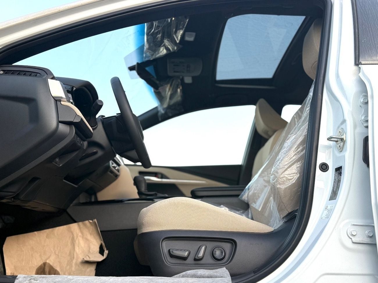 تويوتا كامري XLE 2.5L Hybrid