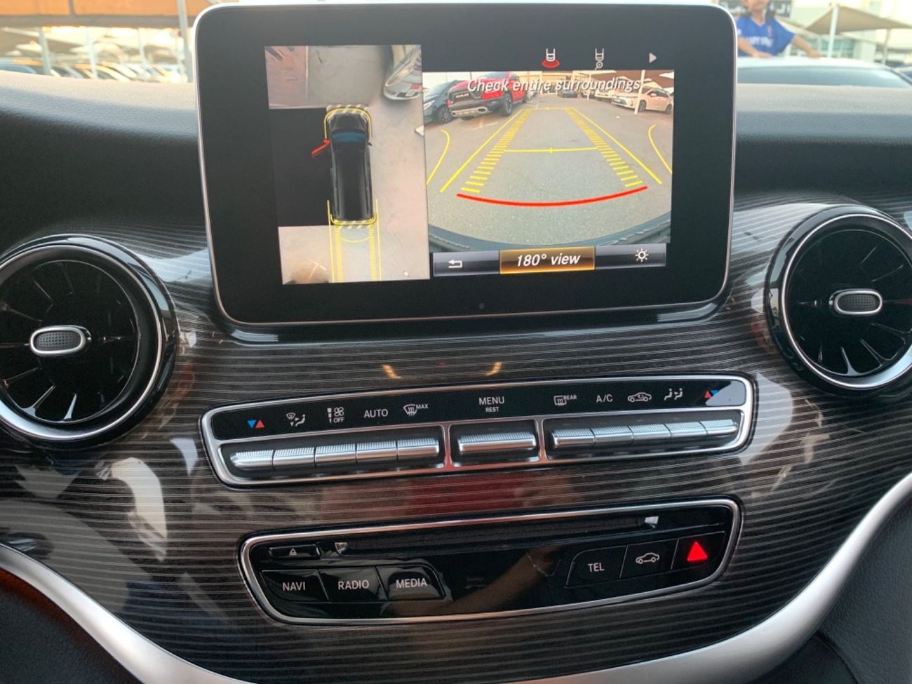 مرسيدس بنز V 300