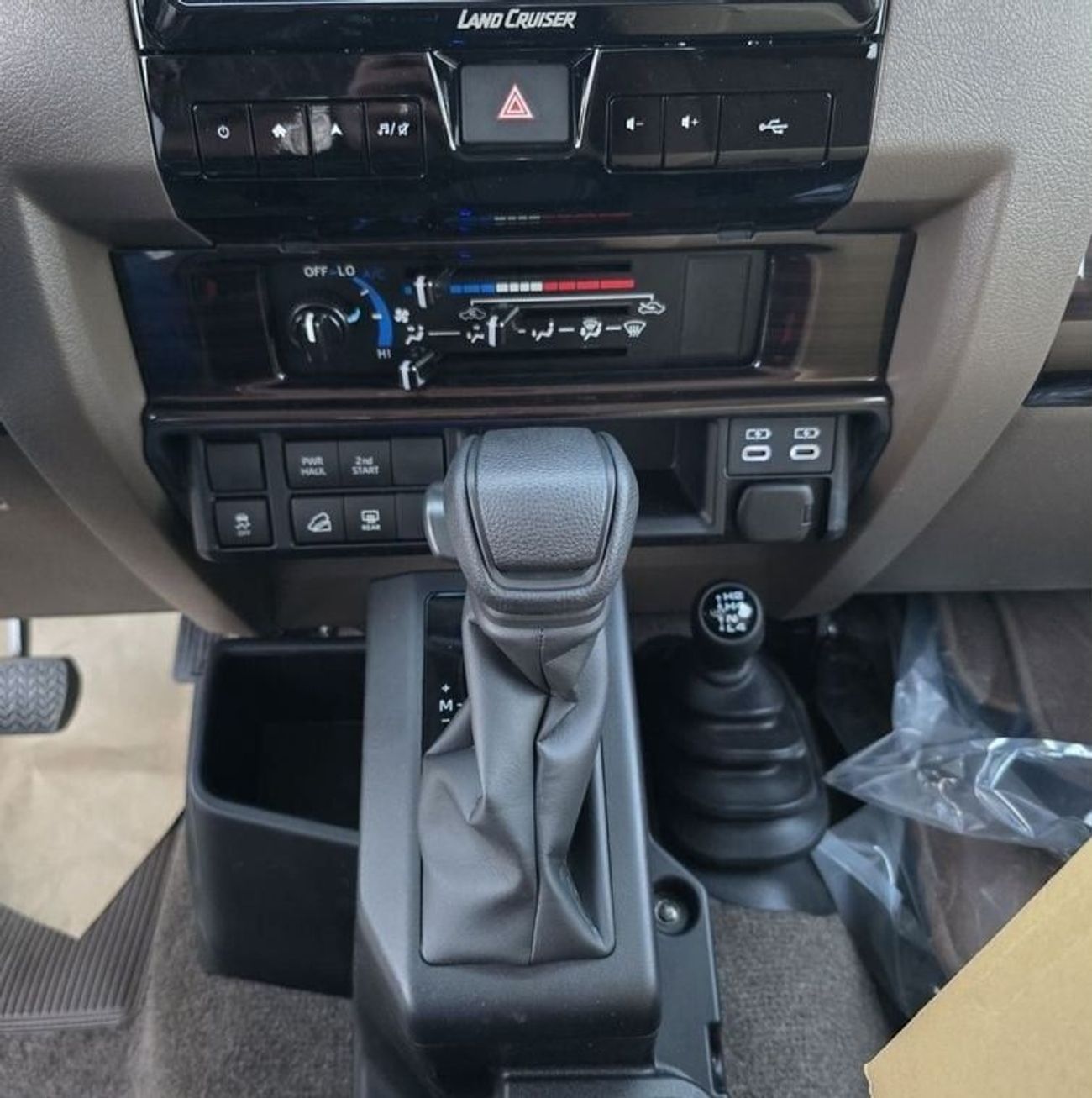 تويوتا لاند كروزر 70 2025 Toyota Land cruiser LC71 4.0L V6 Petrol AT Full Option