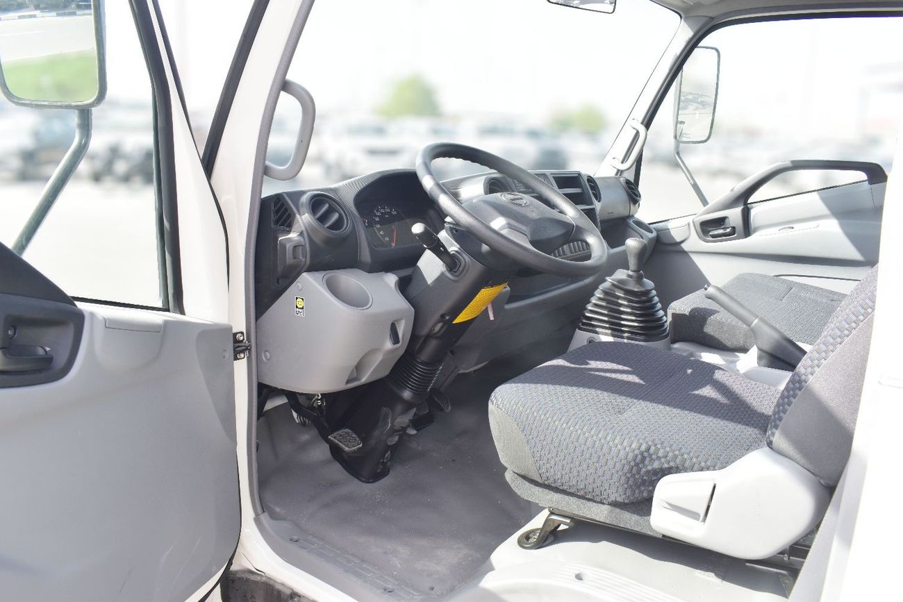 هينو 300 2023 MODEL: HINO 300 SERIES 714 CHASSIS TRUCK