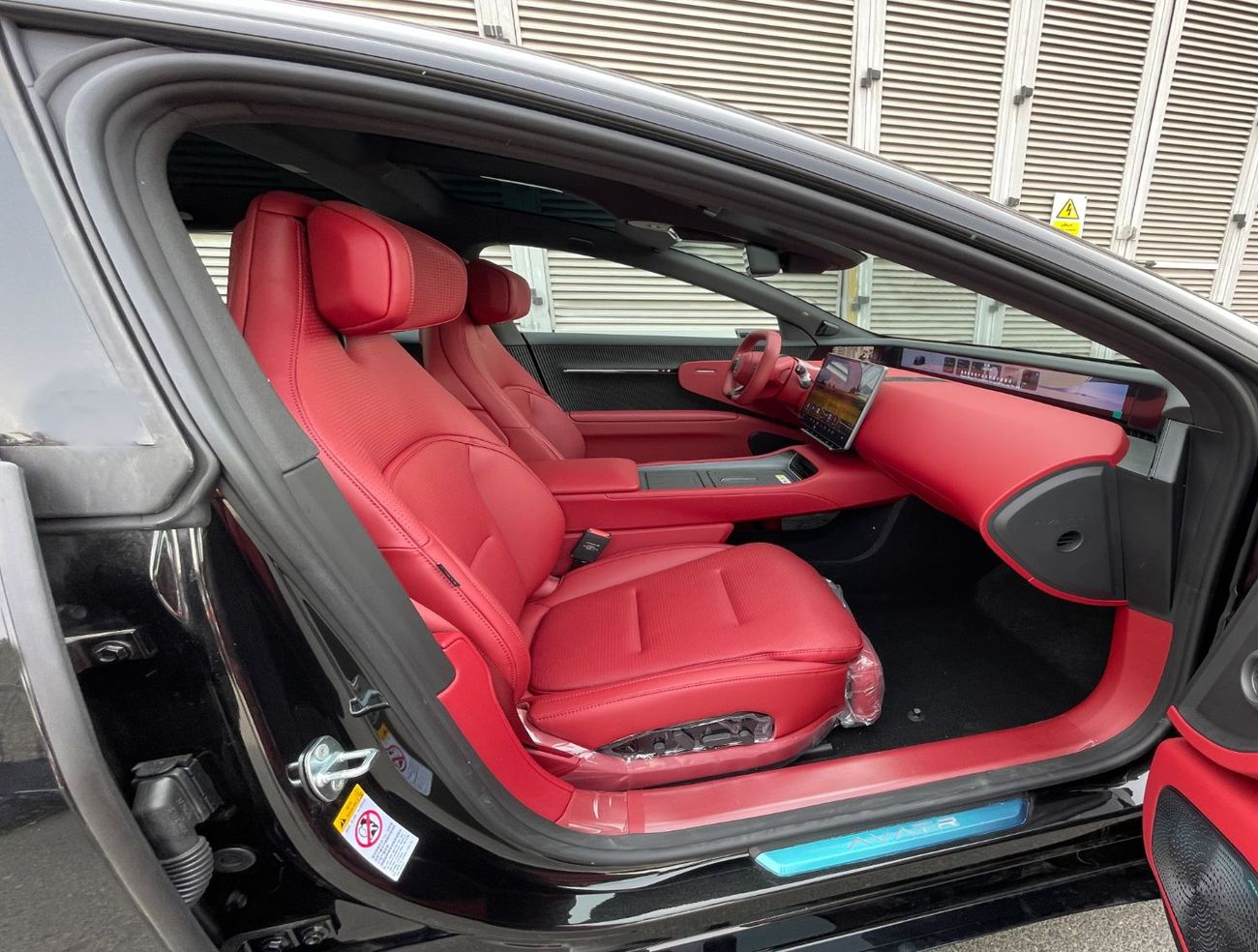 أفاتر 12 Ultra Performance AWD