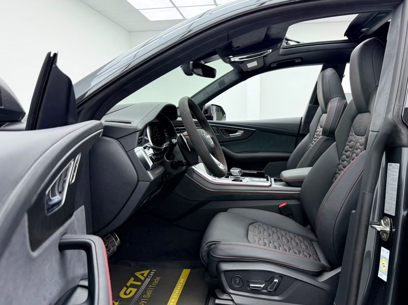 Audi RSQ8 STD 2026 Audi RSQ8 4.0TFSI Quattro, Warranty, Low Km, Fully Loaded, Excellent Condition, Euro