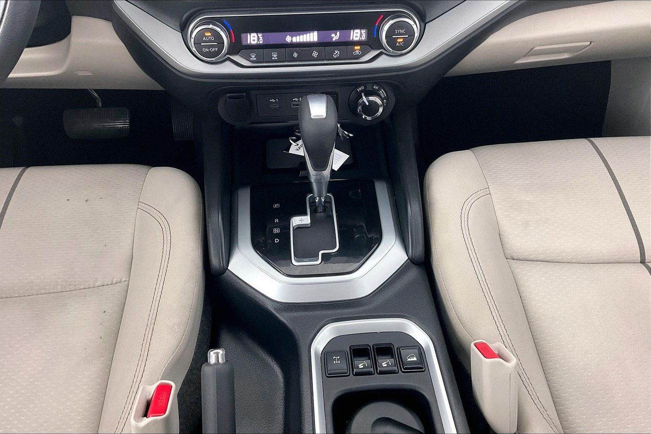 نيسان إكستيرا Titanium | شامل الضمان | 0 ﺪﻔﻋﺓ ﺃﻮﻟﻯ