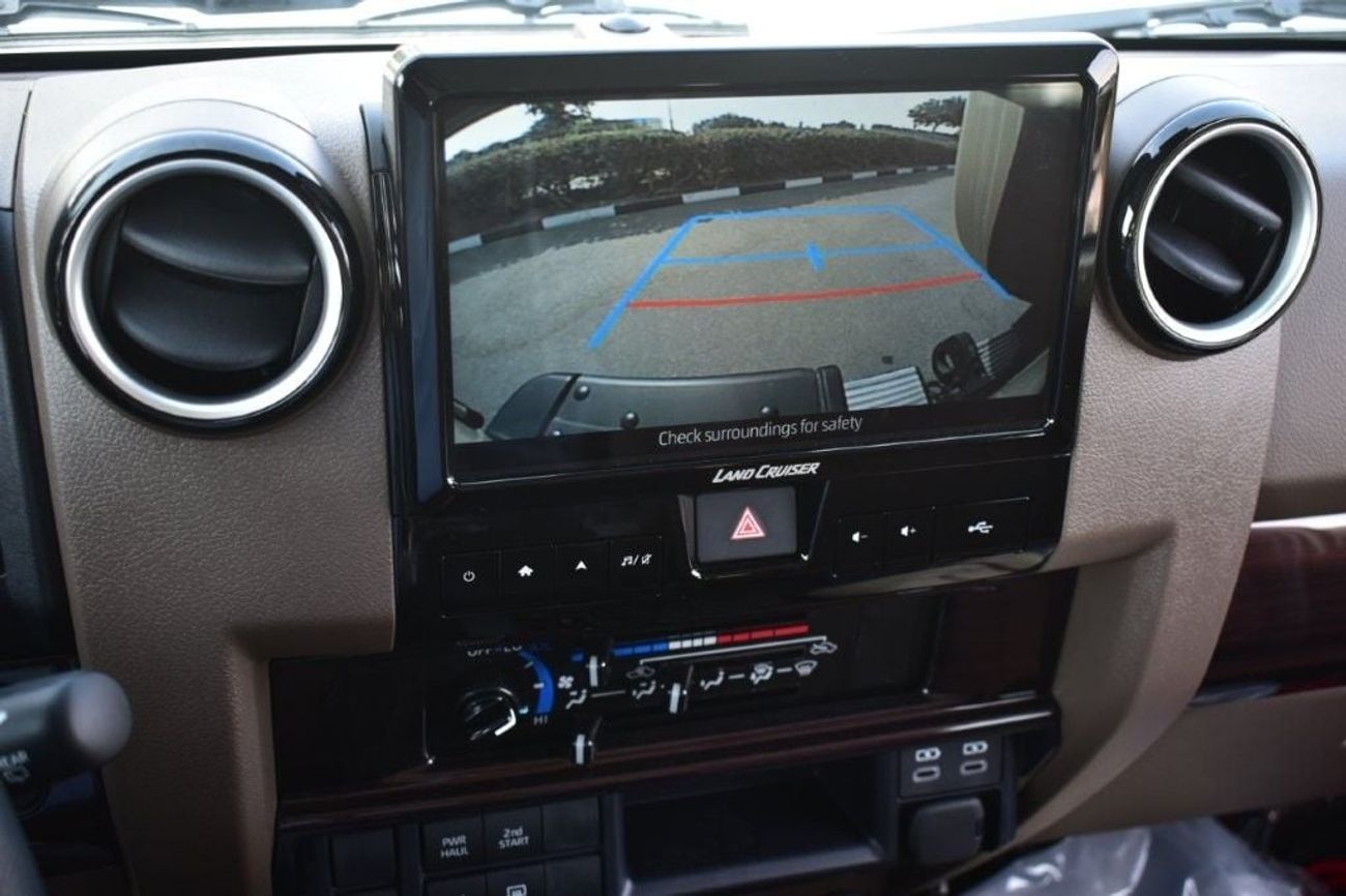 تويوتا لاند كروزر 70 S-DLX 2.8L (5 Door)