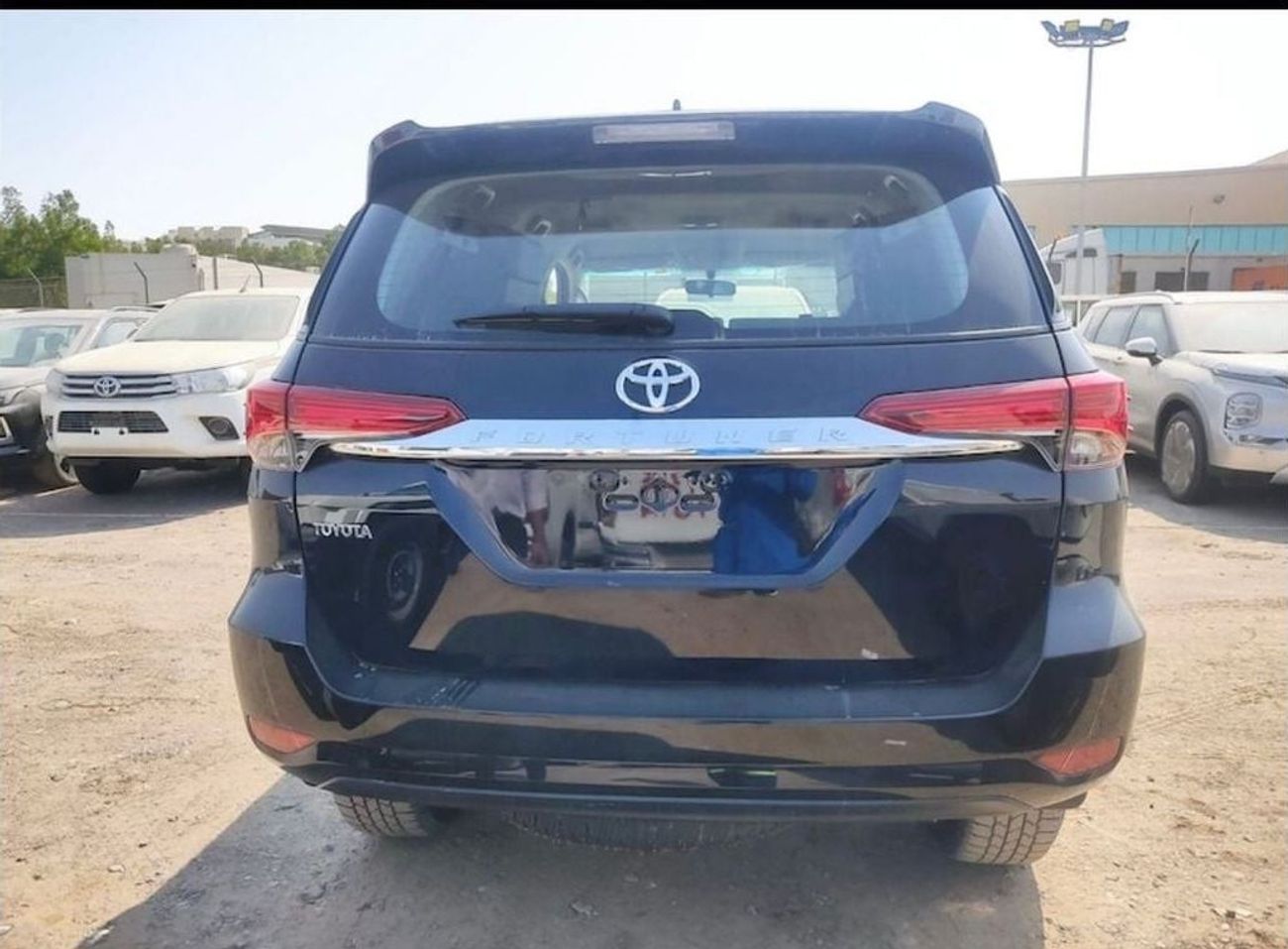 تويوتا فورتونر EXR 2.7L (160 HP) TOYOTA FORTUNER 2.7L PETROL AUTO WD 2025