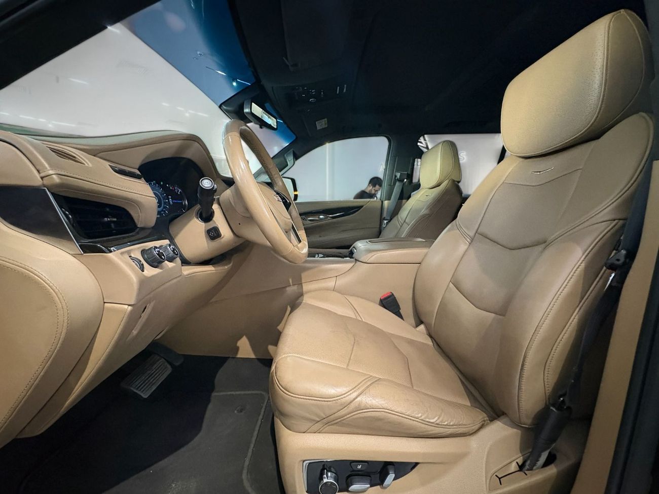 Cadillac Escalade L Platinum 6.2L  | 2019 | GCC SPECS | AGENCY MAINTAINED