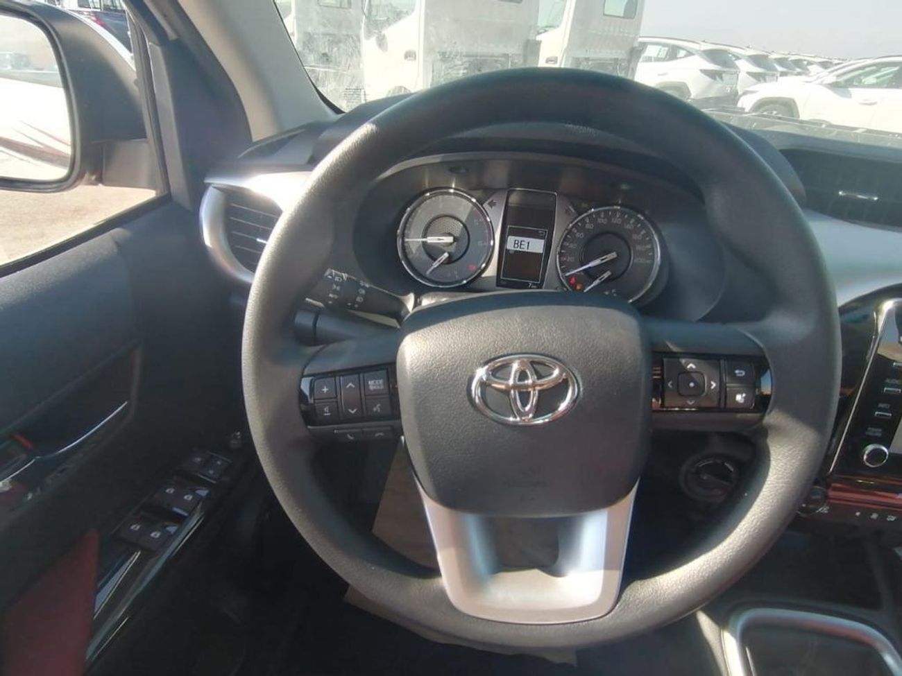 تويوتا هيلوكس Toyota Hilux SR5 2.4L 4*4 Diesel 2025