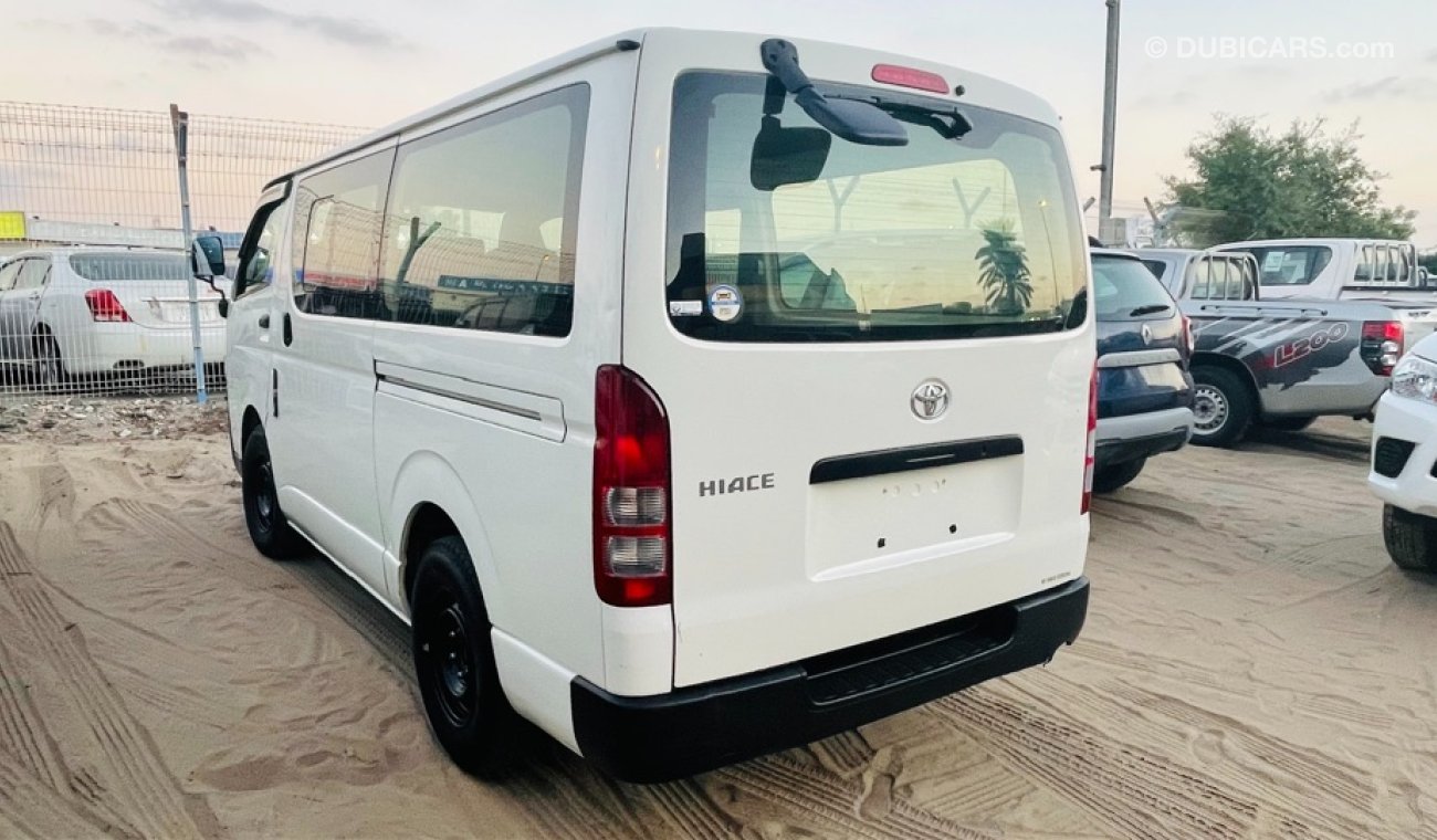 تويوتا هاياس TOYOTA HIACE LOW ROOF JAPAN IMPORT RIGHT HAND