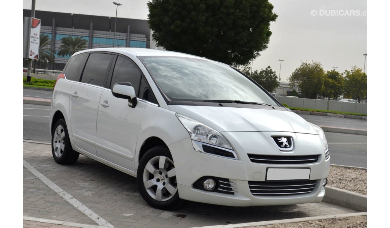 Peugeot 5008 Mid Range in Perfect Condition