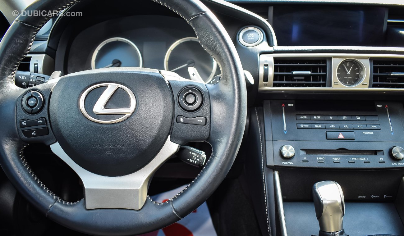 Lexus IS 200 t