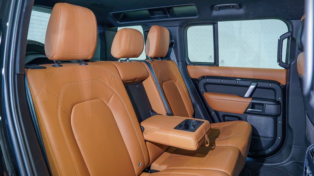 Land Rover Defender P525 V8 Edition | AED 5,999 PM | Warranty July 2027 | GCC