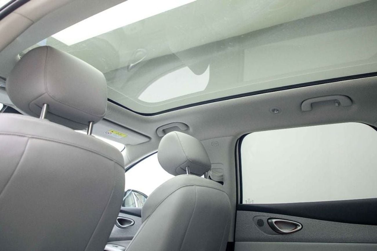 بي واي دي سيليون 05 Intelligent Navigation EV - Warm Sun White Inside White | Export Only