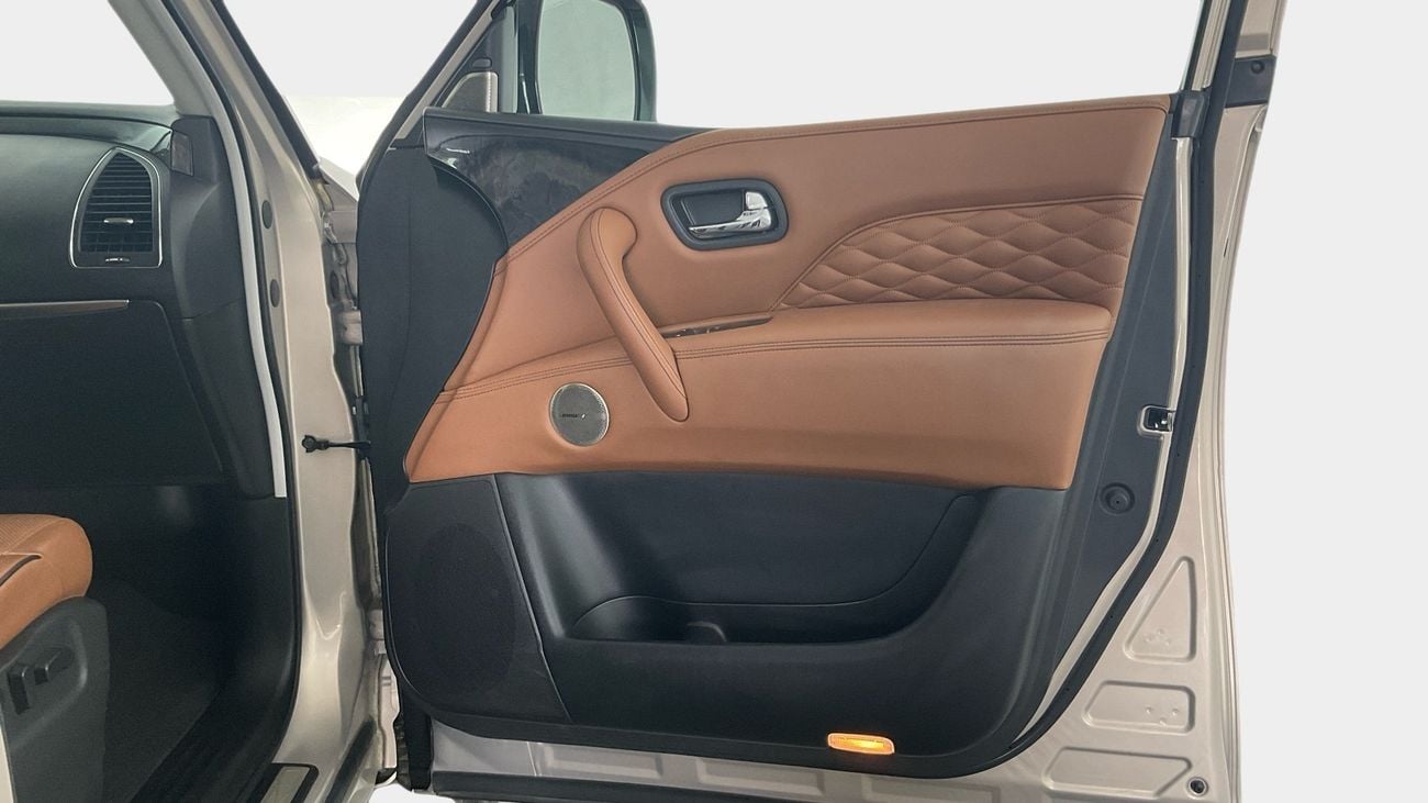 إنفينيتي QX80 5.6 SENSORY AUTO 4WD 8 SEATS | شامل الضمان | 0 ﺪﻔﻋﺓ ﺃﻮﻟﻯ