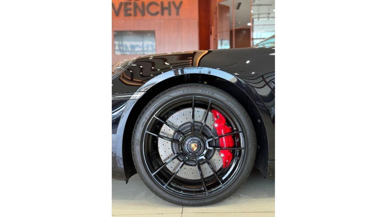 Porsche 911 Porsche Carrera 911 GTS Under warranty