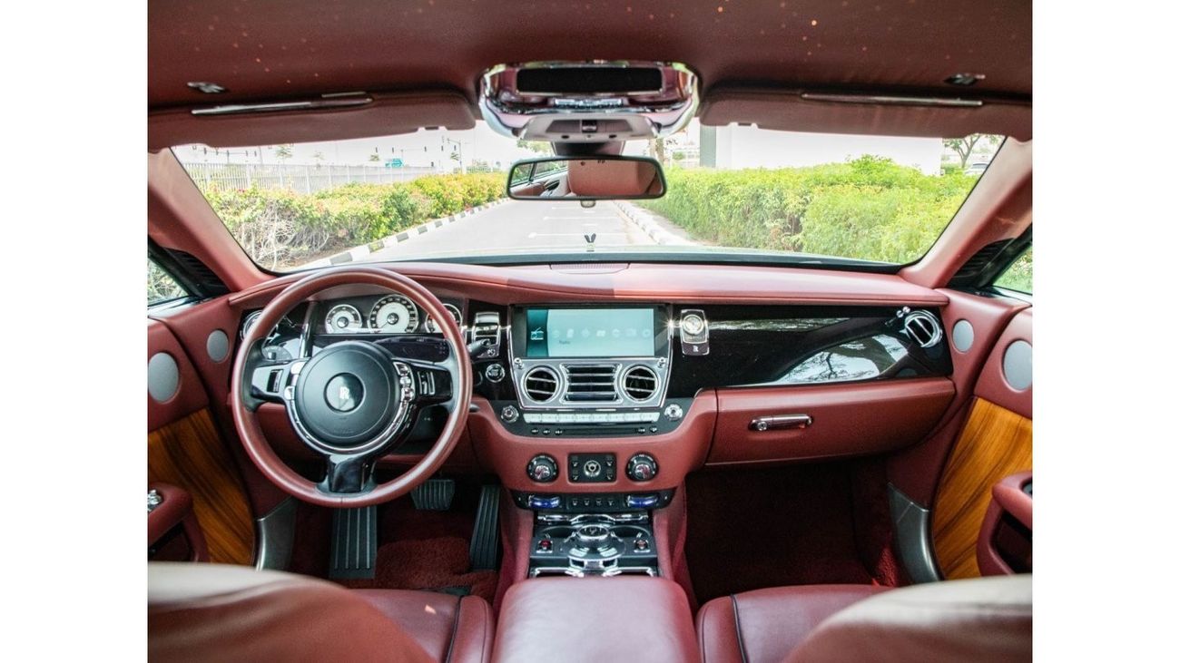 Rolls-Royce Wraith Std Coupe RWD. GCC Spec