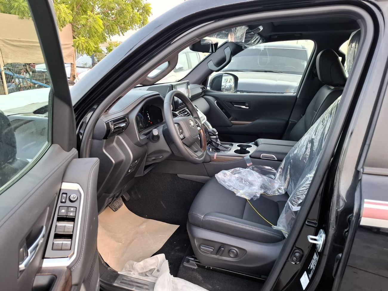 Toyota Land Cruiser Toyota Landcruiser GXR 3.5L 2025 TT AT Black Petrol (Export Only)