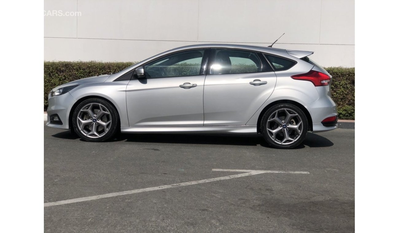 Ford Focus FORD FOCUS ST 2016 FULL OPTION ONLY 926X60 MONTHALY FREE UNLIMETED KILOMETER WARRANTY