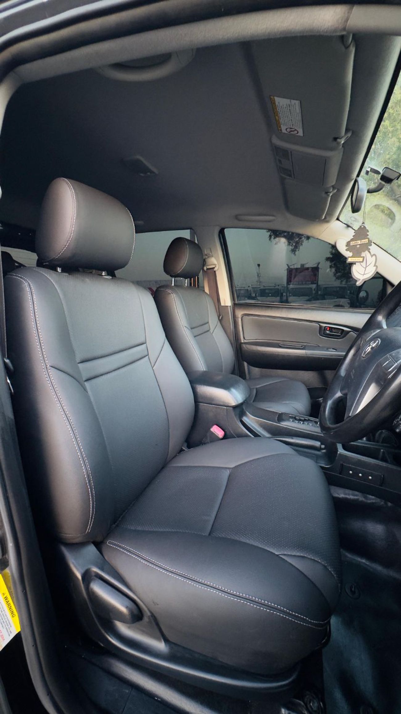 تويوتا هيلوكس DOUBLE CABIN | 2014 | 3000CC DIESEL ENGINE | 4WD | RHD | AUTOMATIC TRANSMISSION