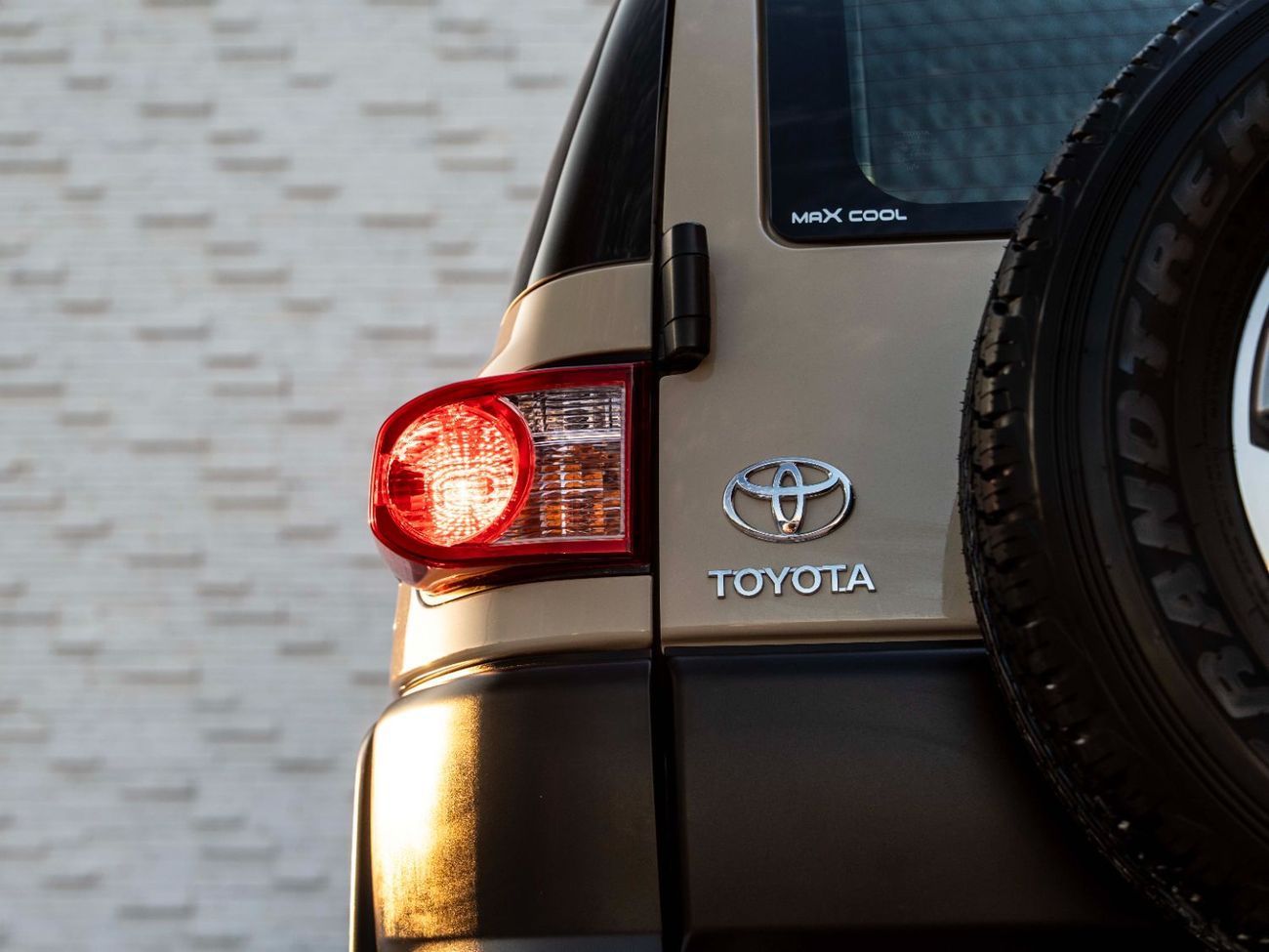 تويوتا إف جي كروزر GXR 4.0L A/T