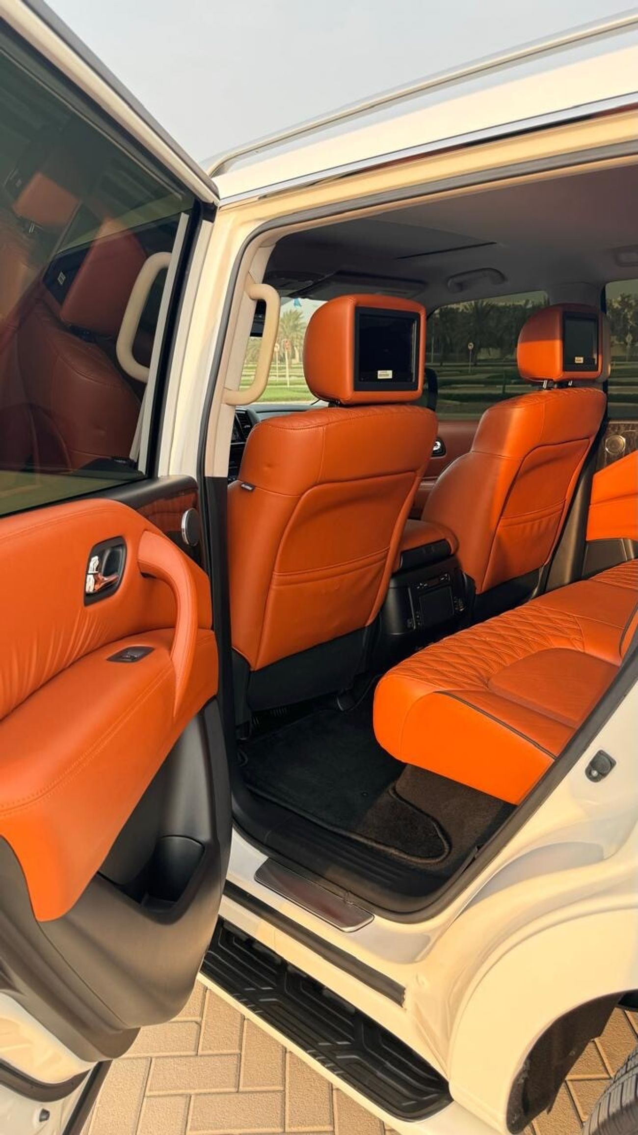 نيسان باترول LE Platinum City Chrome PKG 5.6L