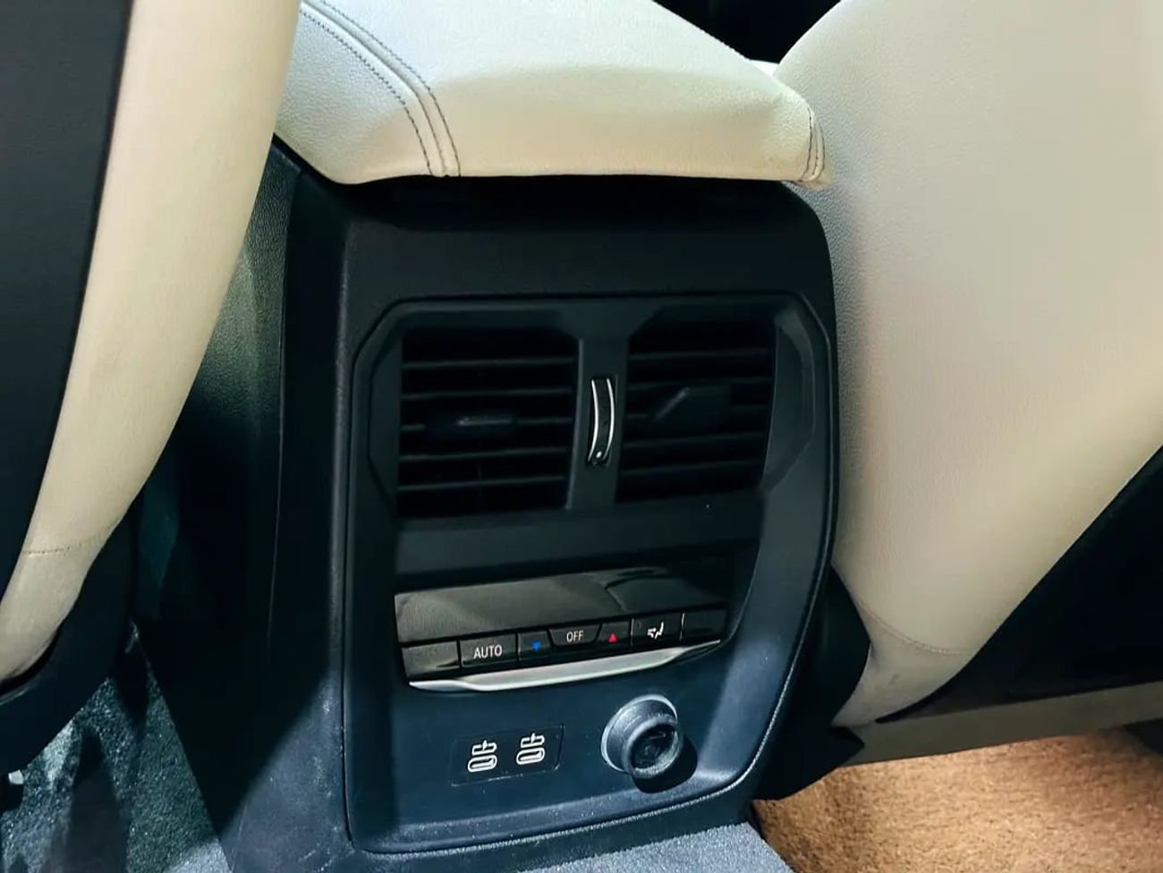 BMW 330i 330i MSPORTS GCC SPECS FULL SERVICE HISTORY FROM AGENCY WITH ONE YEAR WARRANTY 79K