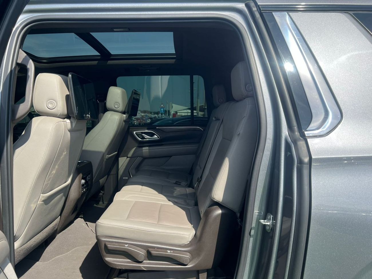 Chevrolet Suburban CHEVROLET SUBURBAN 2021 LT 5.3L RWD / V8