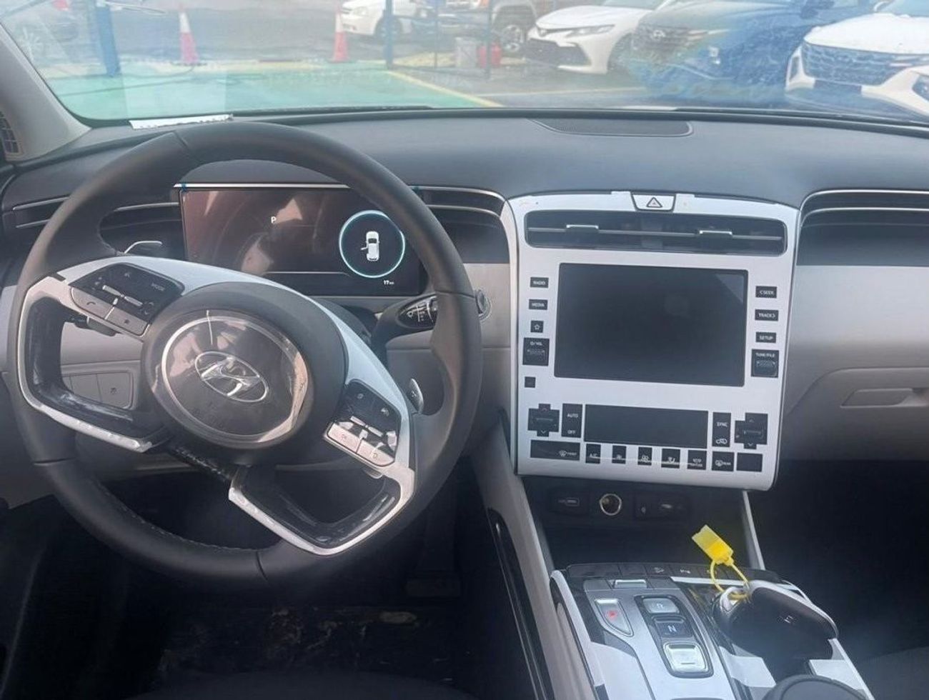 Hyundai Tucson 2024 NEW HYUNDAI TUCSON 1.6L SILVER FABRIC SEATS FULL