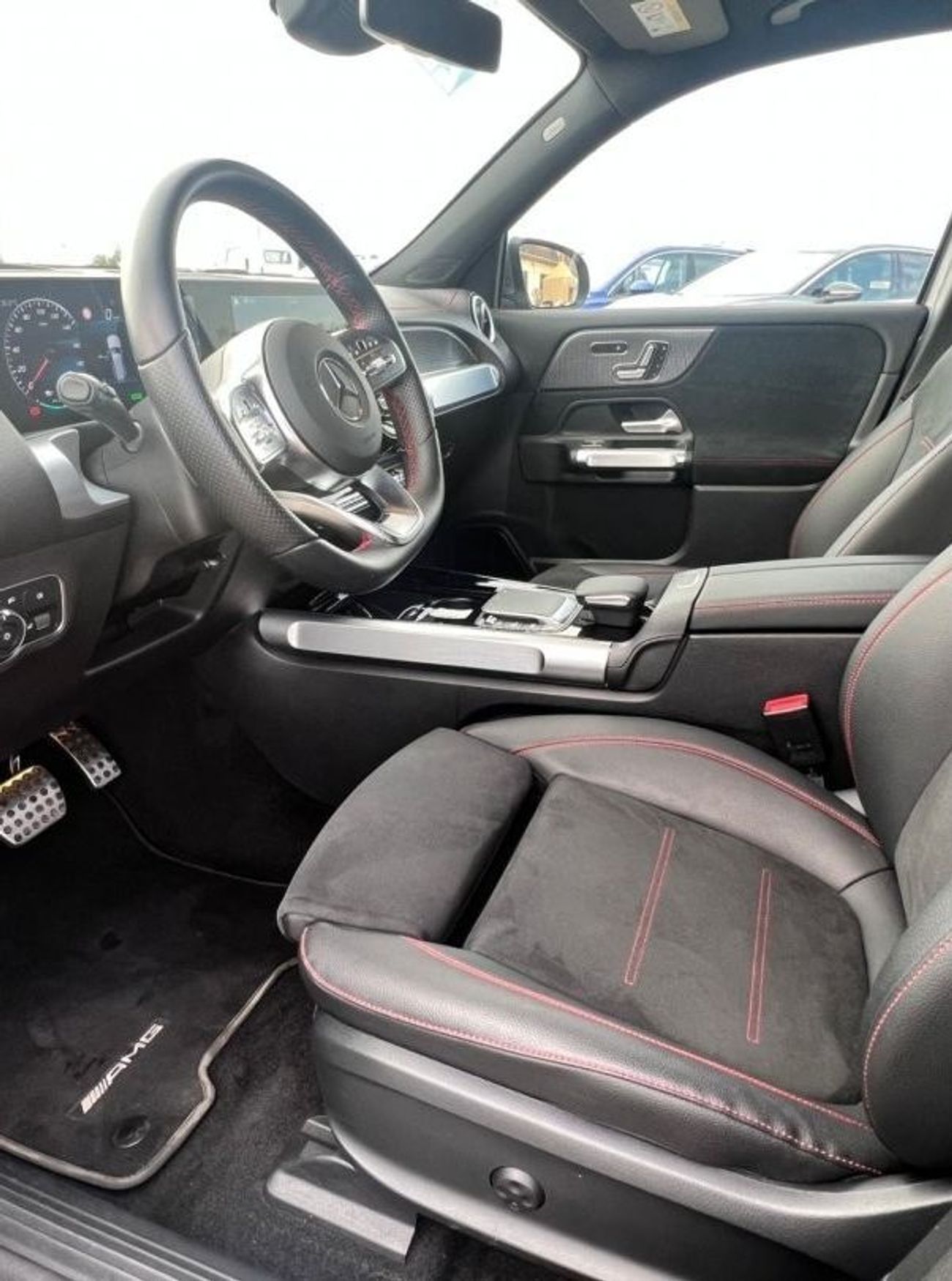 Mercedes-Benz EQB 300 Mercedes-Benz EQB300 4MATIC