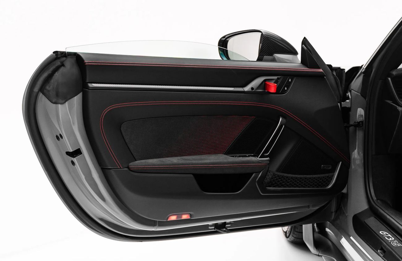 Porsche 911 4.0L F-6 Naturally Aspirated Engine