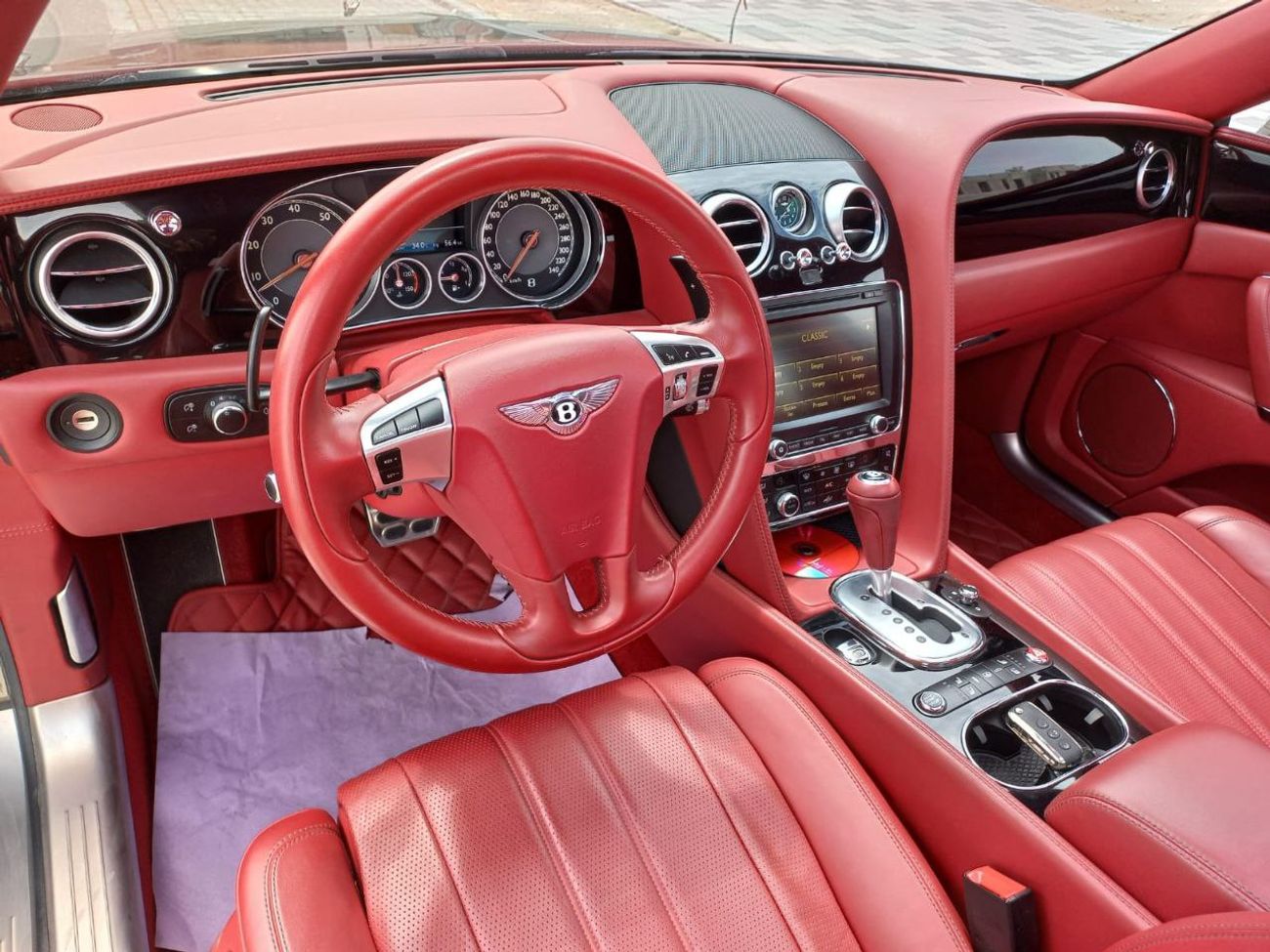 Used Bentley Flying Spur Urgent sale 2015 for sale in Abu Dhabi 621645