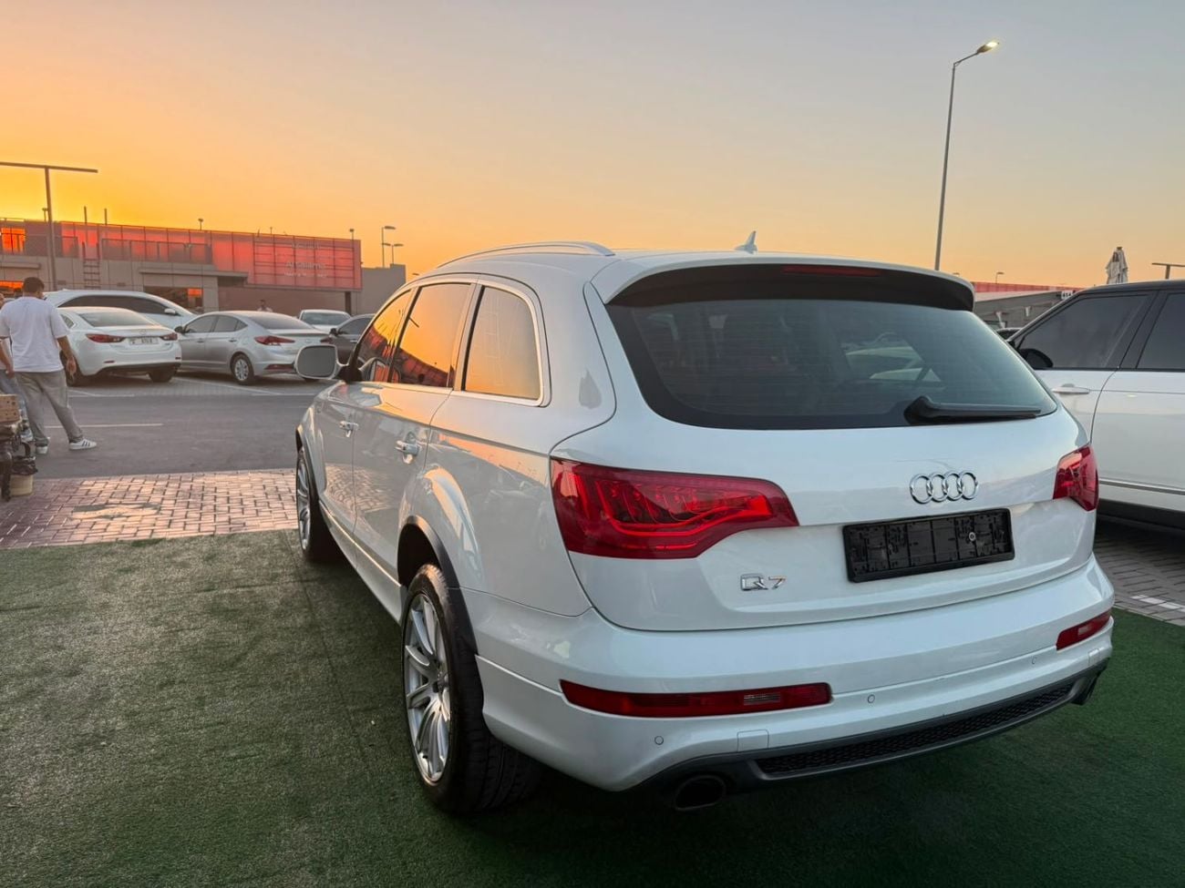 Audi Q7 panoramic sunroof, supercharged, first owner, two keys