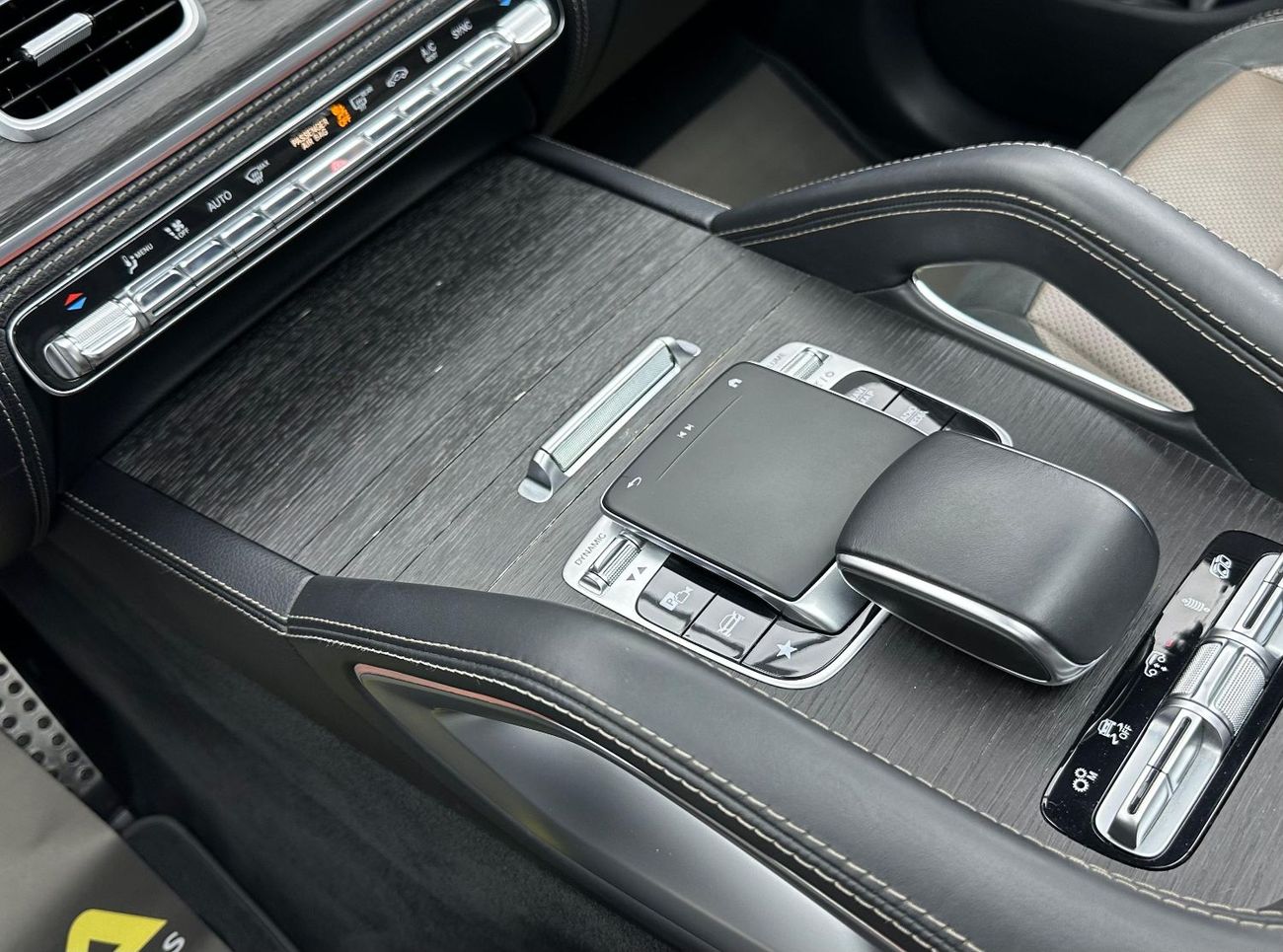 مرسيدس بنز GLE 53 AMG 4MATIC+ Coupe 2021 Mercedes Benz GLE53 AMG 4MATIC Coupe, Warranty, Full Mercedes Service History