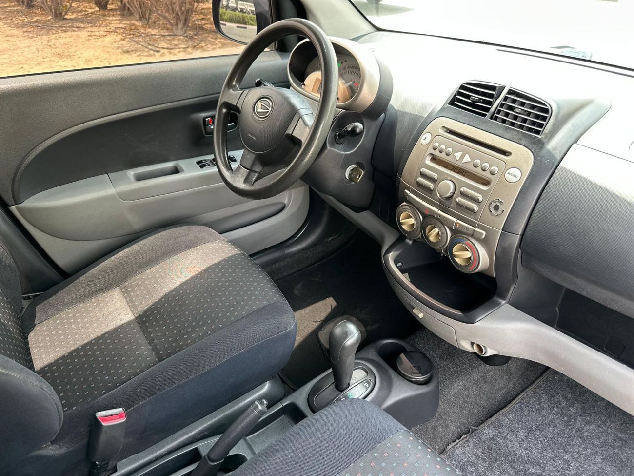Daihatsu Sirion Std 1.5L