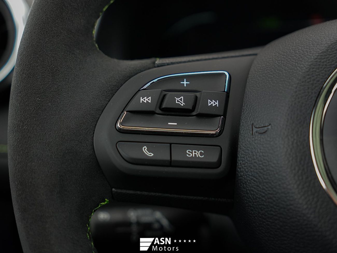 أم جي 6 X-LINE Shark Hunter Edition (Export Price)