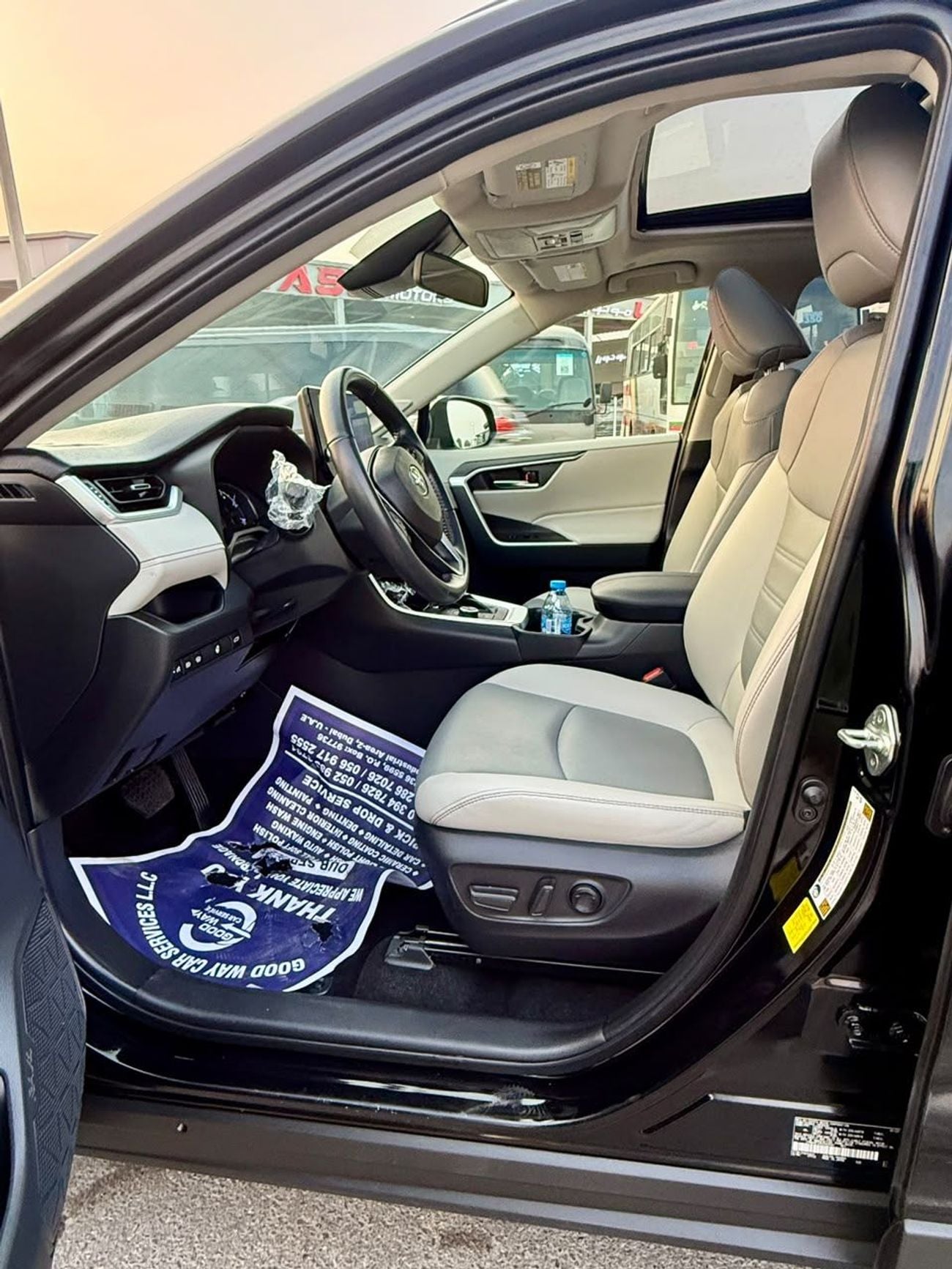 تويوتا راف ٤ XLE HEV RAV4 XLE Premium HV AWD 4X4