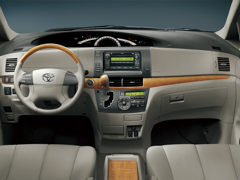 Toyota Previa interior - Cockpit